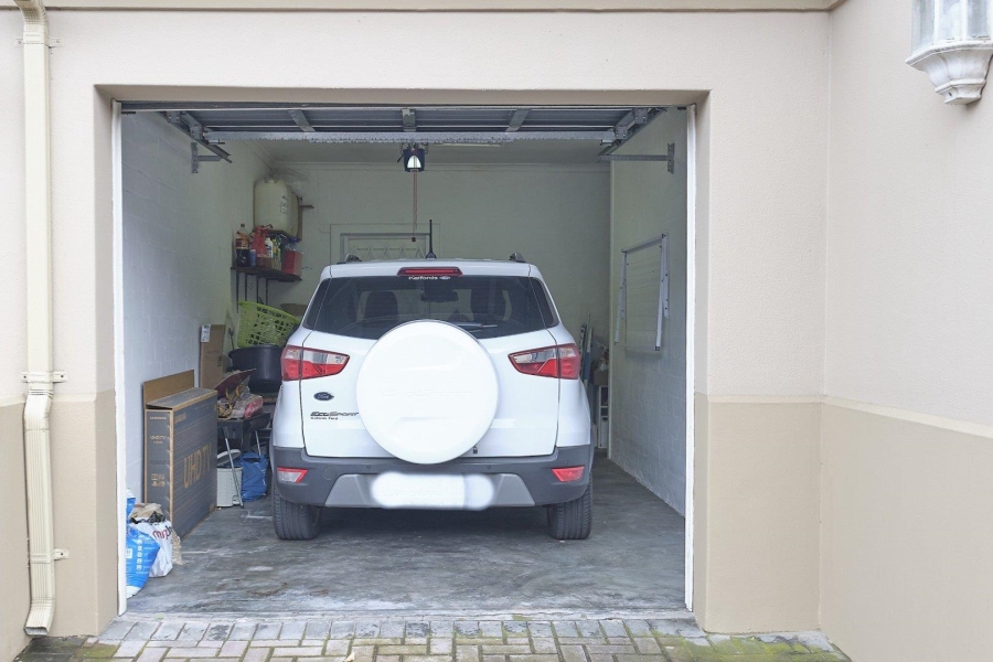 2 Bedroom Property for Sale in Royal Ascot Western Cape